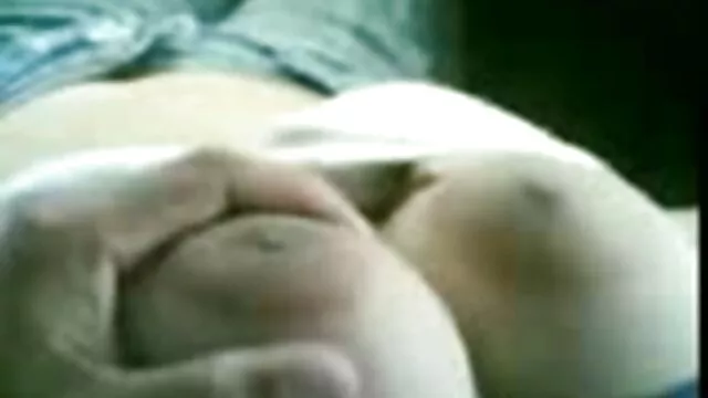 Dick ติด วิดีโอ xxx18+ Abigale Johnson ขี่ไก่ดำได้ดีมาก