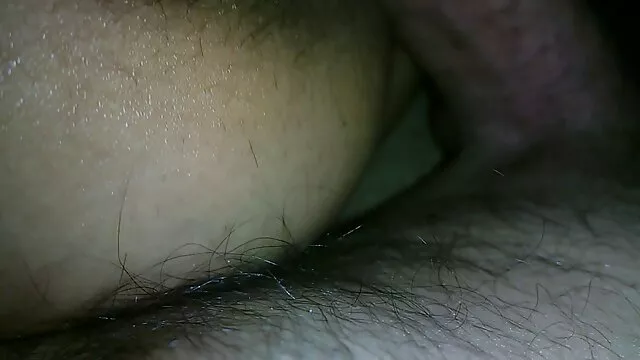 บรู๊คลิน วิดีโอ โป็ ลี เปิดเผยเสื้อชั้นในสีขาวของเธอและให้ blowjob
