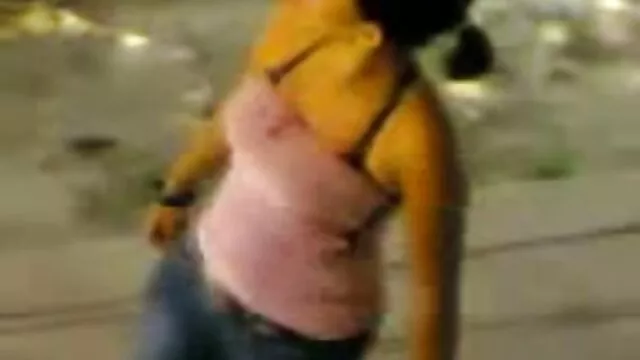 Bootylicious Brittany Lauryn ขี่ไก่ที่แข็งแกร่งของ วิดีโอ โป้ Sledge Hammer อย่างกระตือรือร้น