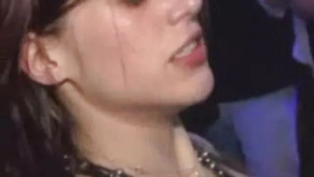 Freaky fellow ให้งาน rim น่ากลัว to loose asshole ของ booty วิดีโอ หนัง โป๋ brunette tramp